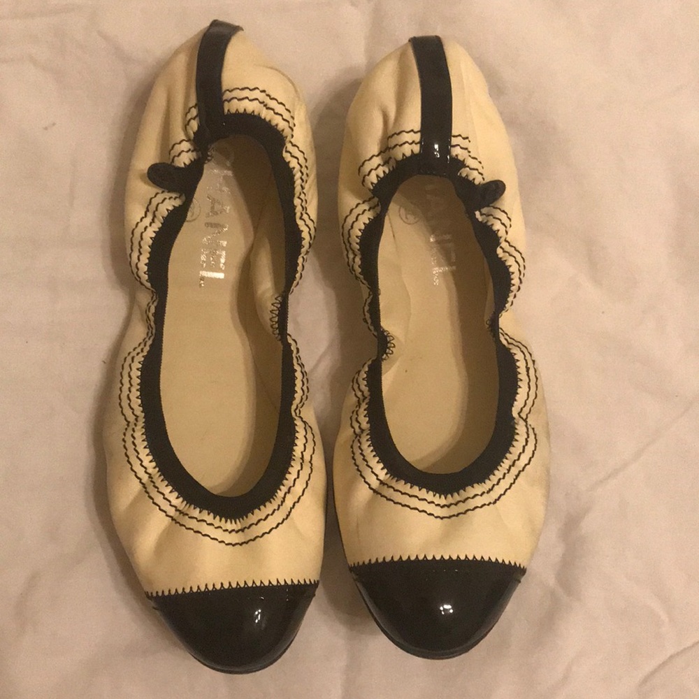 CHANEL Cream Calf Skin leather flats